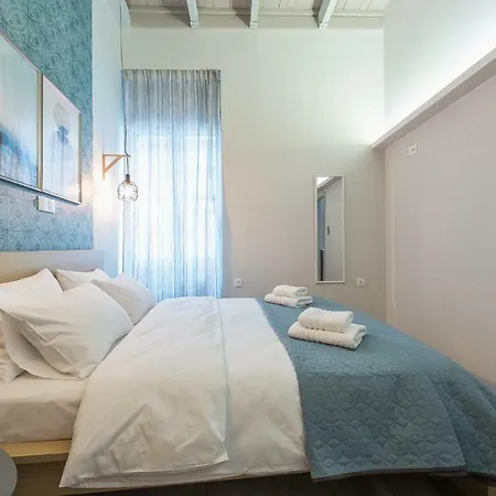 Plaka Akrokeramo House #1 *